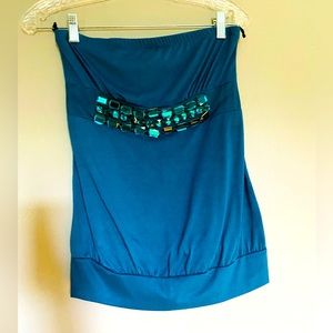 Stunning strapless top from 579 with sparkling gems on the front, size M